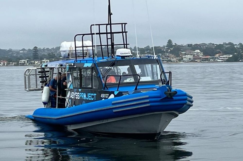 Guided dive boat in Southern Sydney.