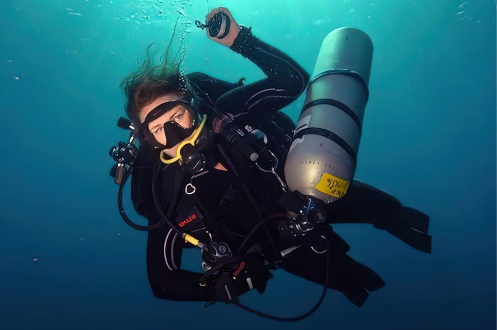 Technica divers use blade fins