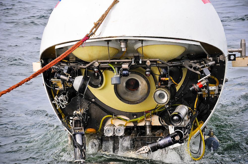 A modern oceanography technologies ROV